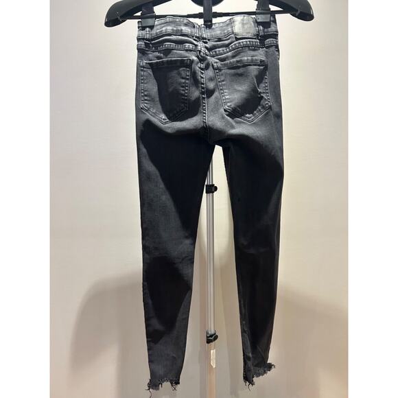 FB Sister Low Waist Straight size 28 in Denim - Picture 2 of 3